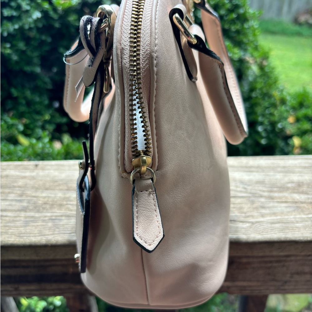 The Limited Elegant Light Pink Leather Handbag/Shoulder Bag/Crossbody NWT - Picture 6 of 10